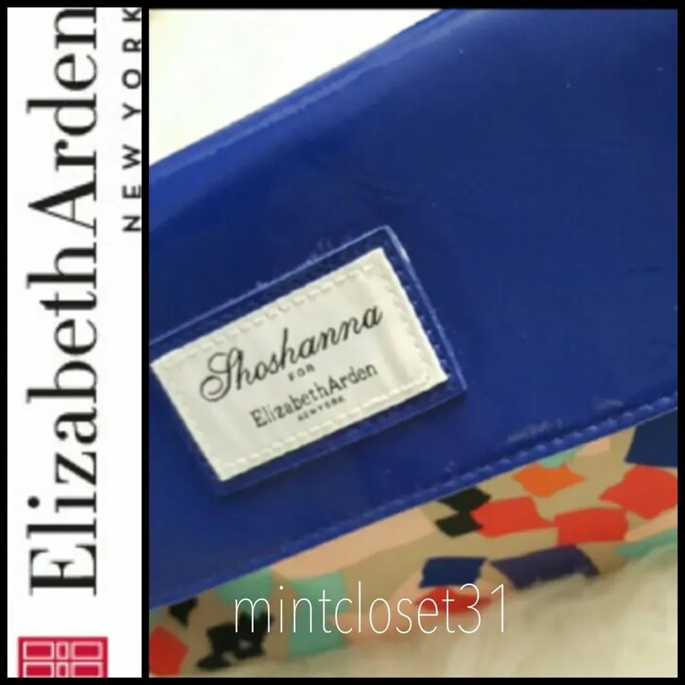 🆕 Elizabeth Arden Cosmetic Case